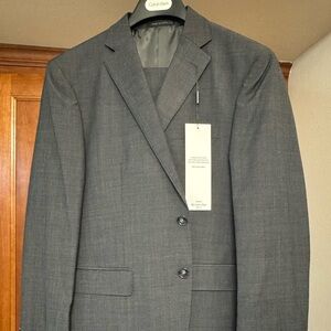 Calvin Klein Men's Charcoal Gray Two-Button Suit Jacket